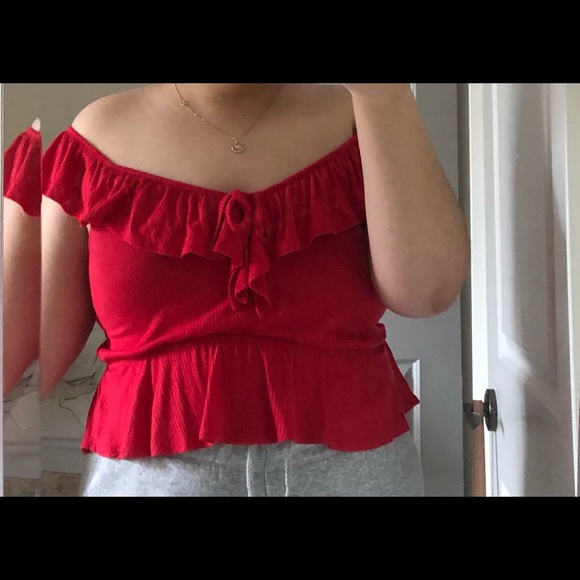 Guess Red off Shoulder Top - Picture 2 of 4